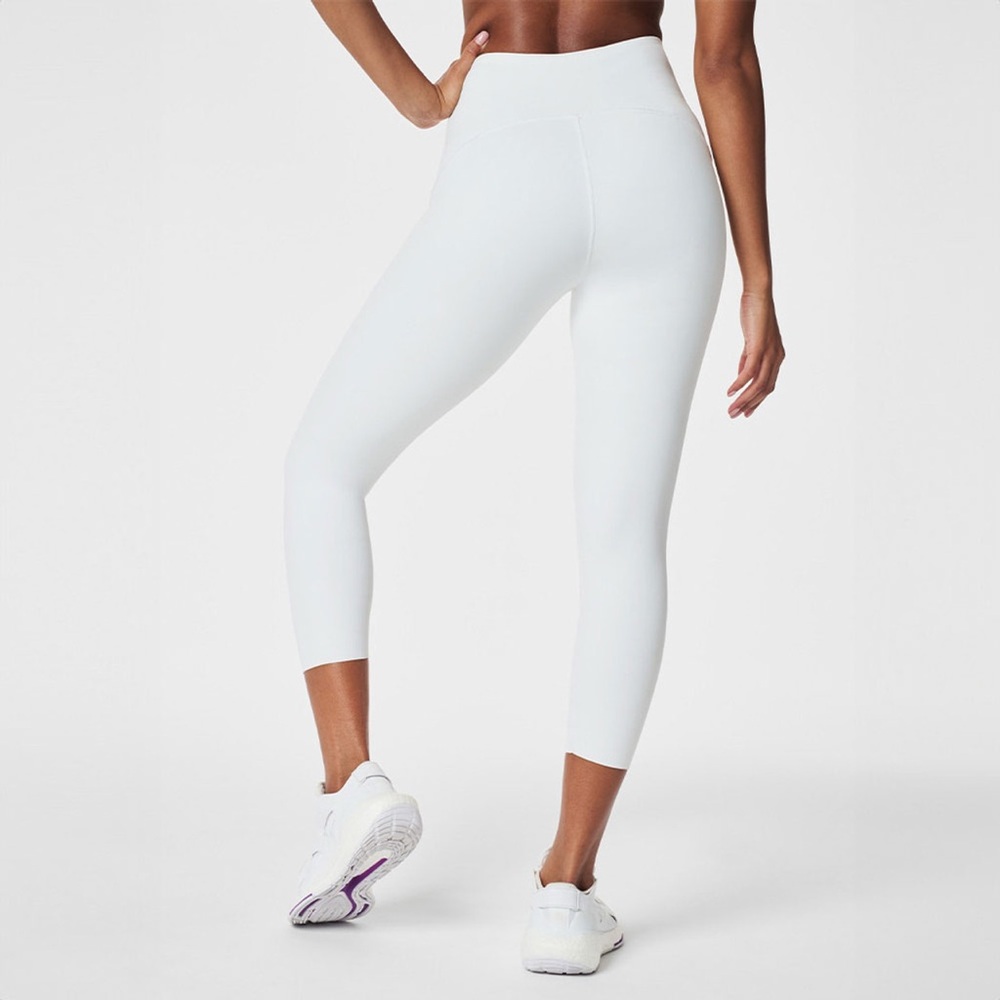 BNOWT Spanx booty boost White Leggings Small